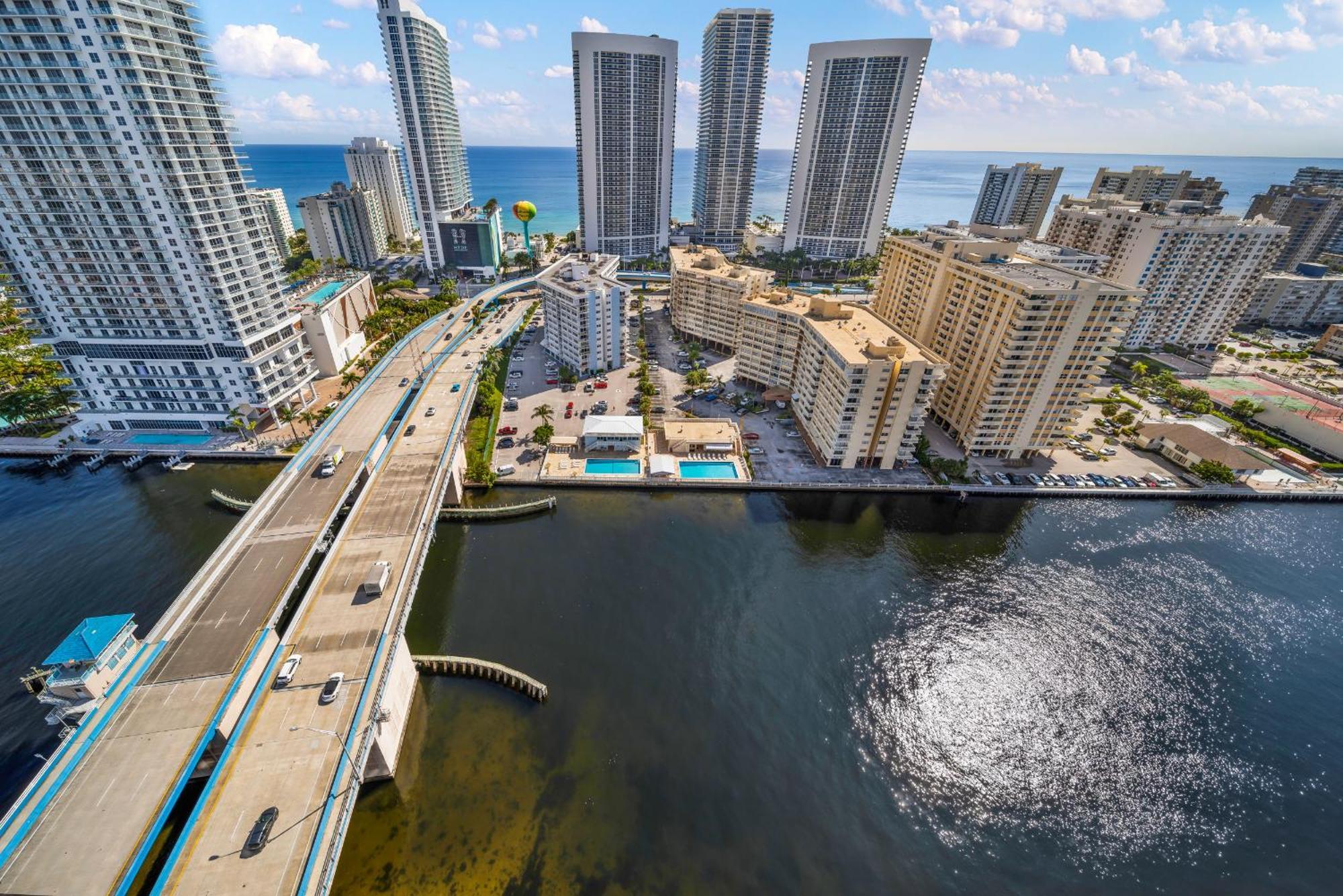 Resort-Style Living With Direct Ocean Views - 3Br Beauty Hallandale Beach Exteriör bild