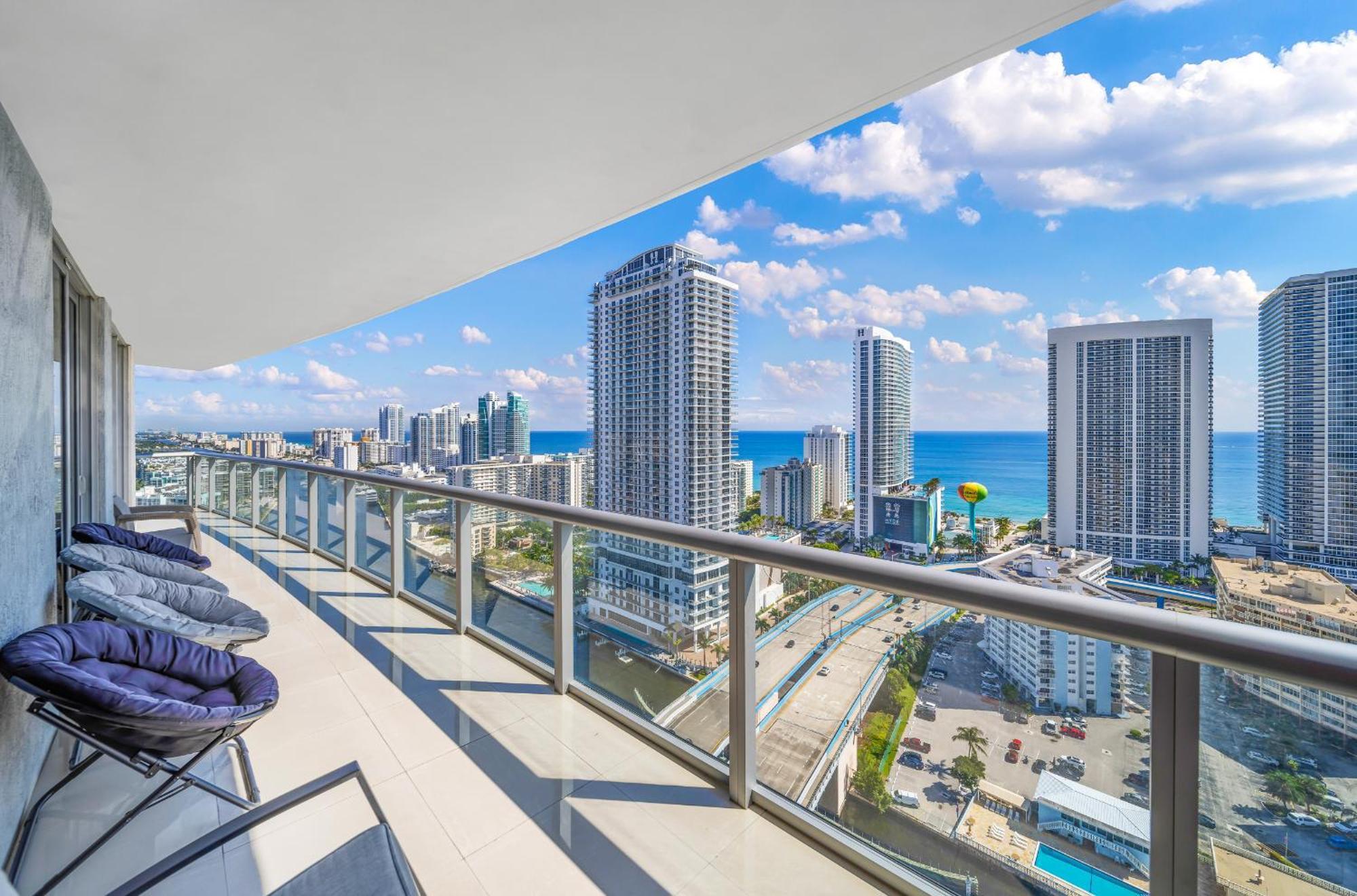 Resort-Style Living With Direct Ocean Views - 3Br Beauty Hallandale Beach Exteriör bild
