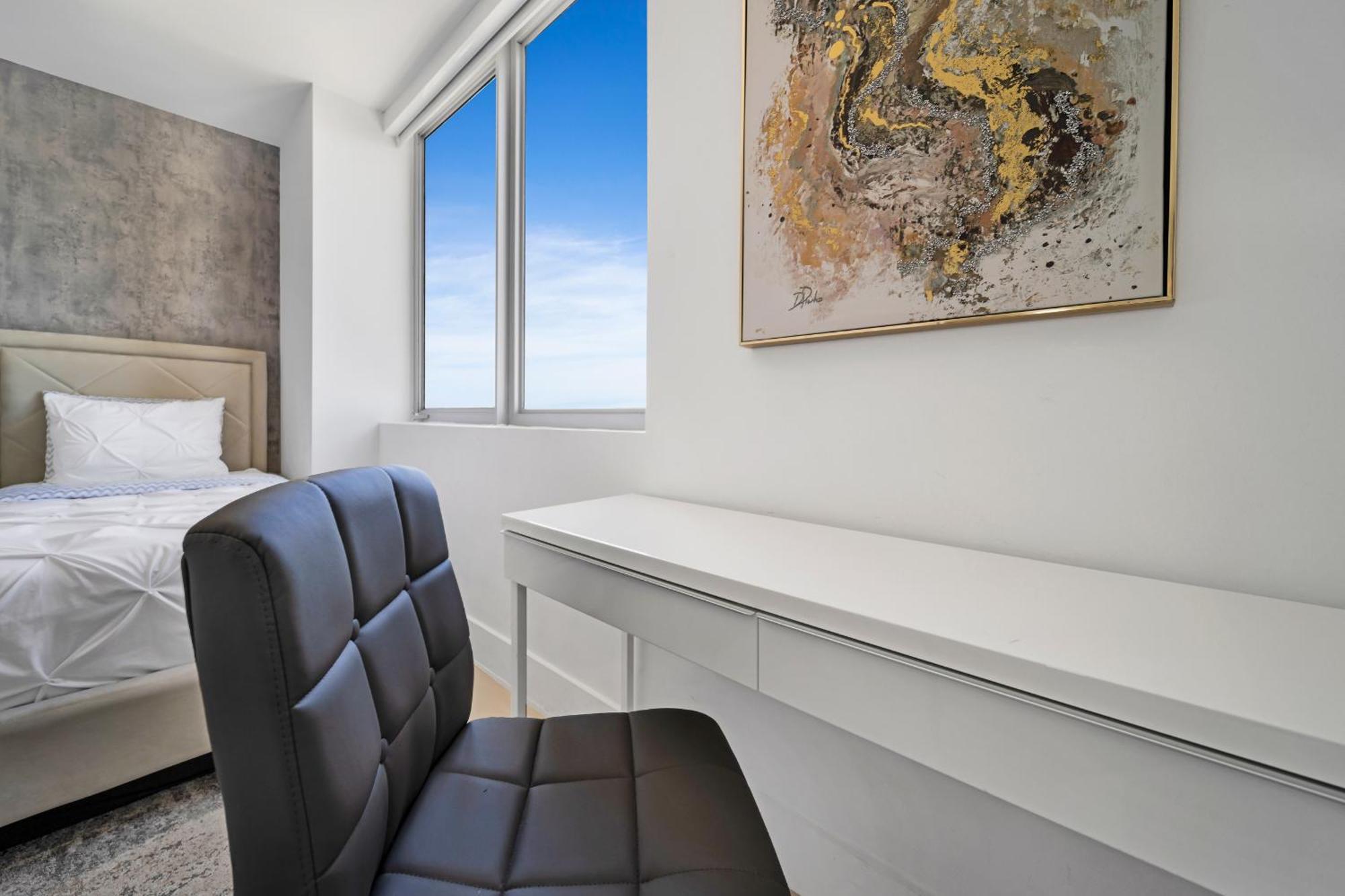 Resort-Style Living With Direct Ocean Views - 3Br Beauty Hallandale Beach Exteriör bild