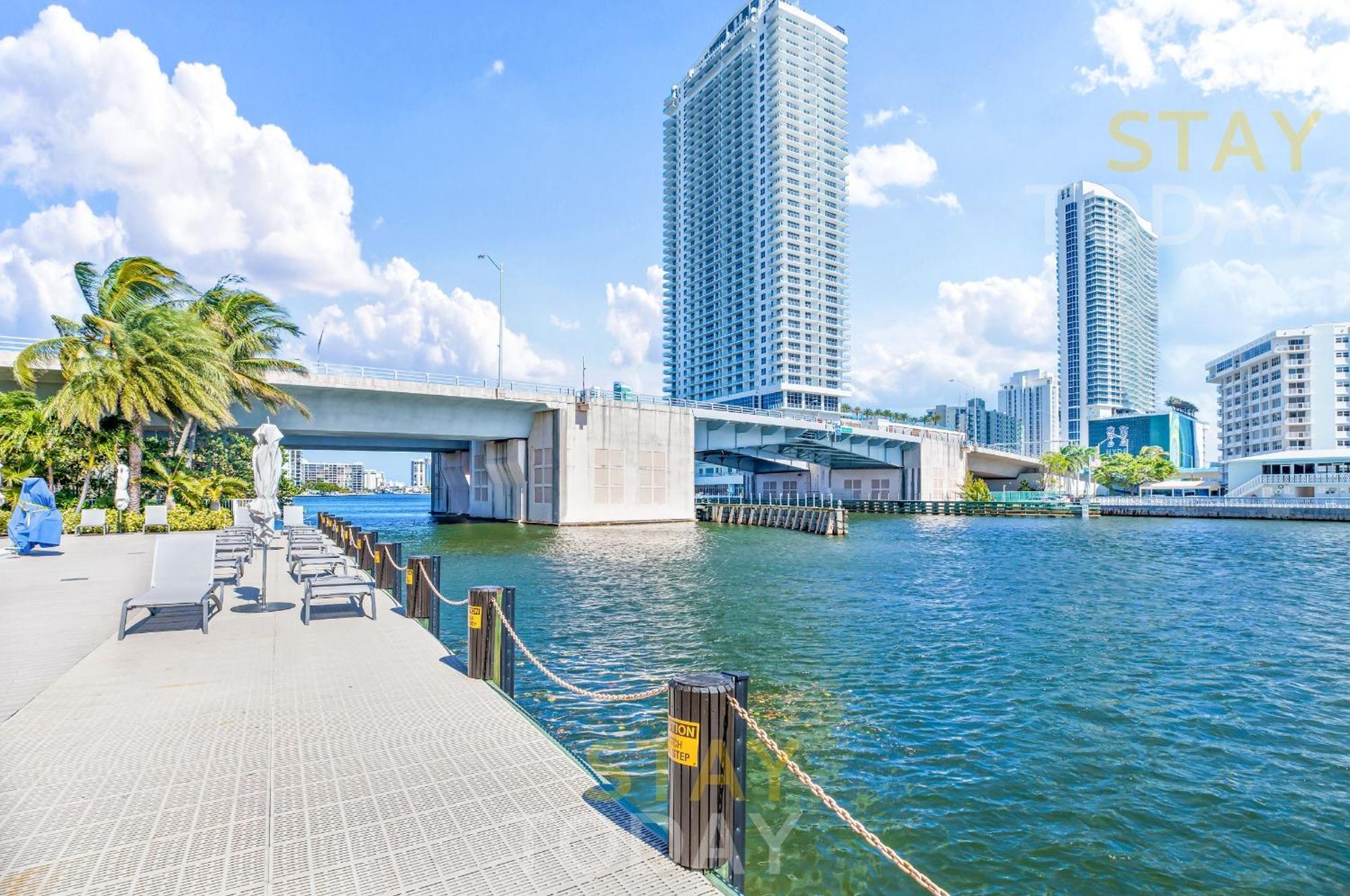 Resort-Style Living With Direct Ocean Views - 3Br Beauty Hallandale Beach Exteriör bild